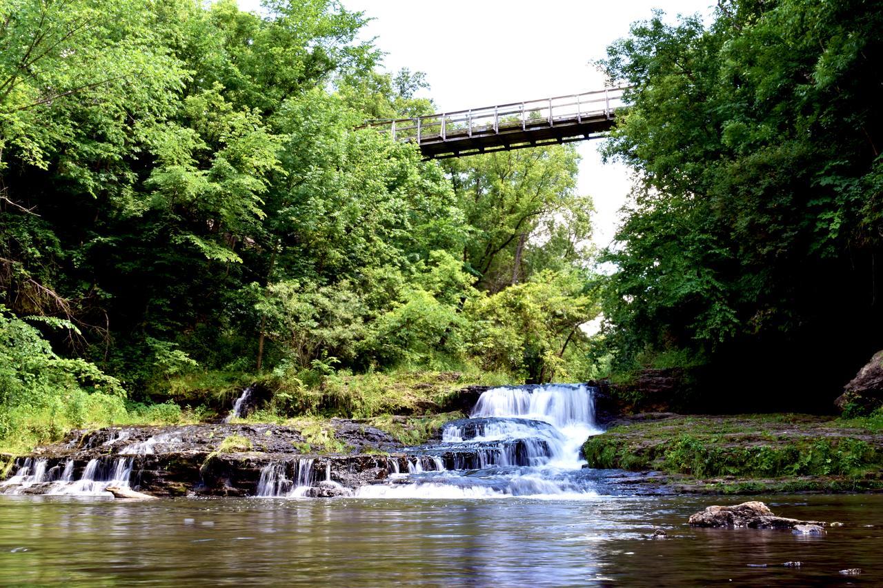 Country Inn River Falls Kültér fotó